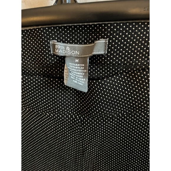 89th & Madison Polka Dot Ankle Pants Cropped Scalloped Hem Black Size M - Picture 3 of 4